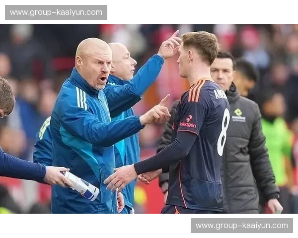 诺丁汉森林保级压力下轮换有限,依赖核心球员维持攻防平衡 诺丁汉森林保级压力下轮换有限,依赖核心球员维持攻防平衡